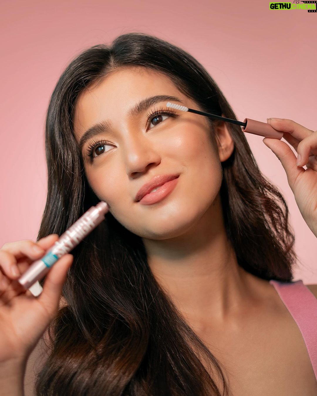 Belle Mariano Instagram - Who knew my lashes could grow even longer within 4 weeks? πβ¨ Take your lashes EVEN higher with #SkyHighLashSerum from #MaybellinePH πβοΈThe only clinically proven serum for thicker, fuller, and longer lashes! π The perfect partner to my #SkyHighMascara for the ultimate lash goals! π«§πβ¨ Grab yours in all Maybelline offline and online stores nationwide! π©·π #LashesFlySkyHigh