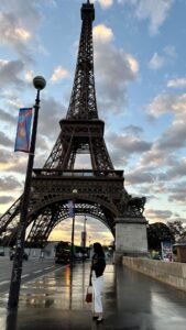 Belle Mariano Instagram - mornings like this🤍 Paris,France