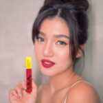 Belle Mariano Instagram - Get in the mood and stay in the mood! 🤸 These NEW Superstay Matte Ink Moodmakers are definitely a mood! 🥰 5 NEW shades 😮 with a fruity scent 🍉🍊🍒🍓 with the most pigmented, vibrant shades that last up to 16HRS! ⏰ I'm wearing the shades Motivator, Meditator, and De-stresser! 😌🧘‍♀️✨ Kiss your EX lipstick goodbye 👋🏻 and choose the lipstick that stays! 💄Grab your own Superstay Matte Ink Moodmakers lipstick 💕 from @maybellinephshop now! 🫦✨ #SSMIMoodmakers #MoodBoostingMattes #MaybellinePH