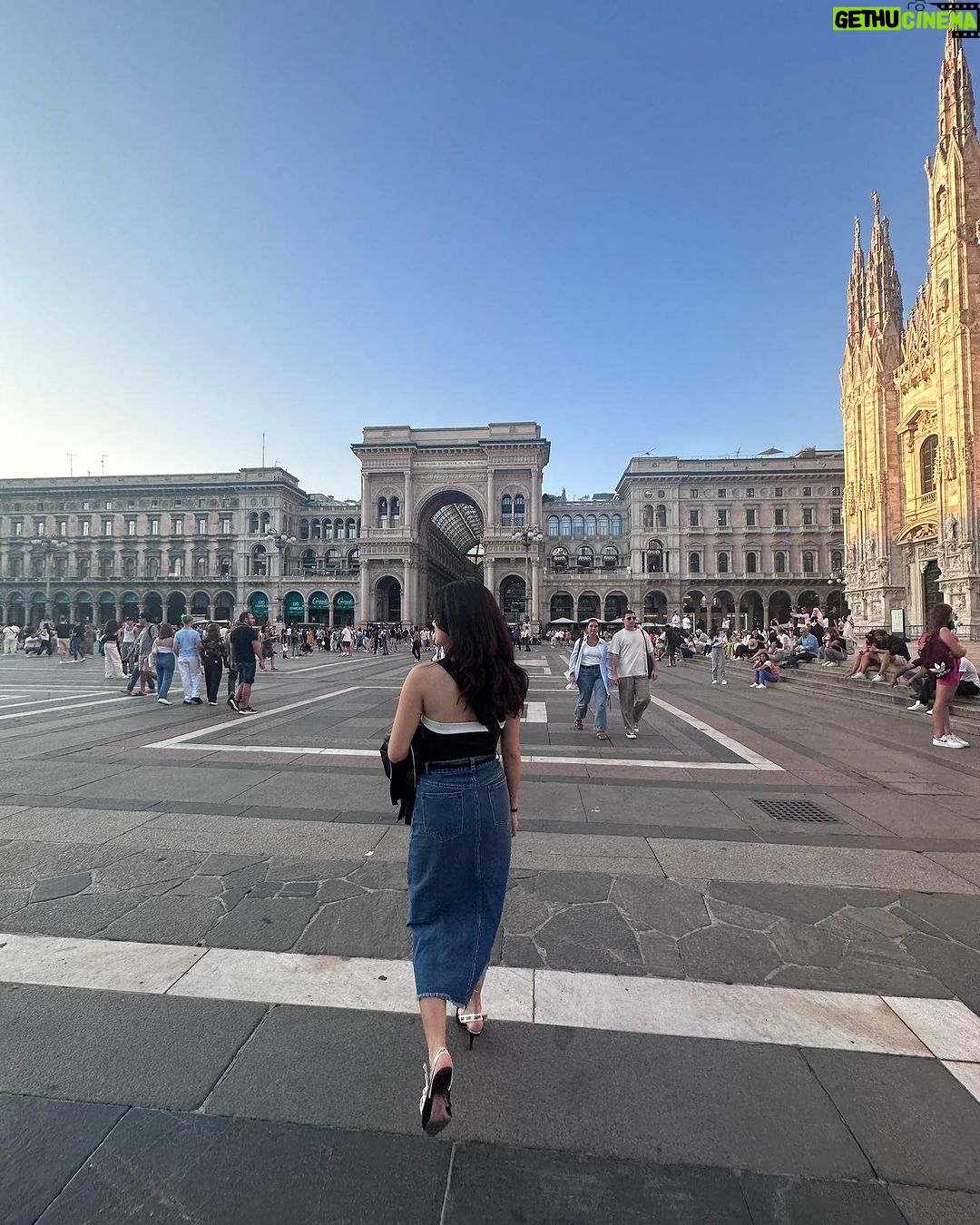 Belle Mariano Instagram - wonder & wander Duomo di Milano - Milan Cathedral