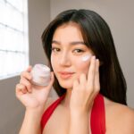 Belle Mariano Instagram - Been hearing good things about @pondsph Age Miracle and I'm finally trying it out! Stress is inevitable so I have to keep my skin young ✨ The Pond's Age Miracle Day Cream and Ultimate Youth Essence Serum are may favorite pair (yep! Can't keep them apart!) because it keeps my skin sun-protected, youthful, and radiant with its 50x collagen and hyaluronic acid that hydrates every skin layer! You deserve a glow, bestie! Get them this 9.9 sale! #PondsPH