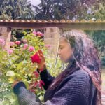 Berta Vázquez Instagram - 🌹 flowers, femininity, love, care… @macarenagarciaoficial 👁