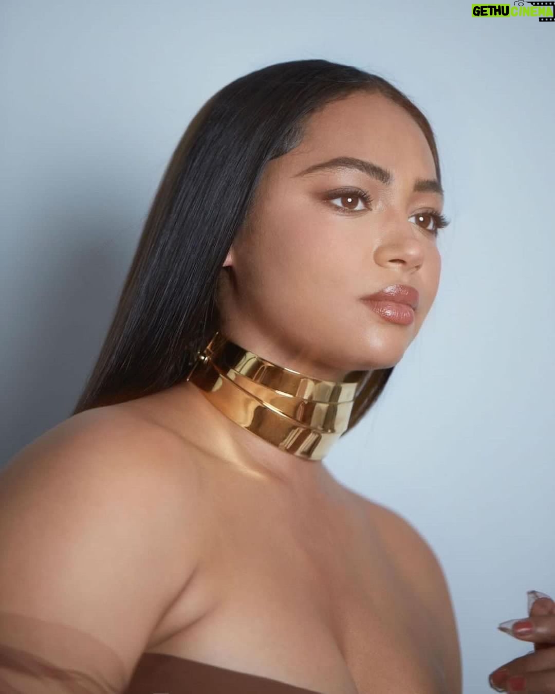 Berta Vázquez - 364.1K Likes - custom dress @JCPAJARES chocker and cuffs @suotstudio @pelonio earrings and rings @thomassabo @ehmoda sandals @louboutinworld @elsalea
Glam @chanel.beauty @mr.davidlopez
Assistant @rociodlopez
Pics @mr______siles @antarticaestudio
Stylist @yonnegrin
#goyas2023
Keep on shining!