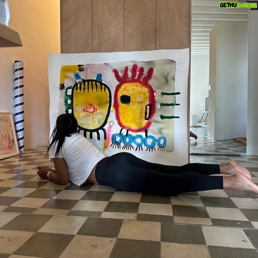Berta Vázquez Instagram - Playing with big ones