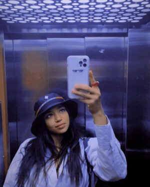 Berta Vázquez Instagram - I’ve been doing elevators