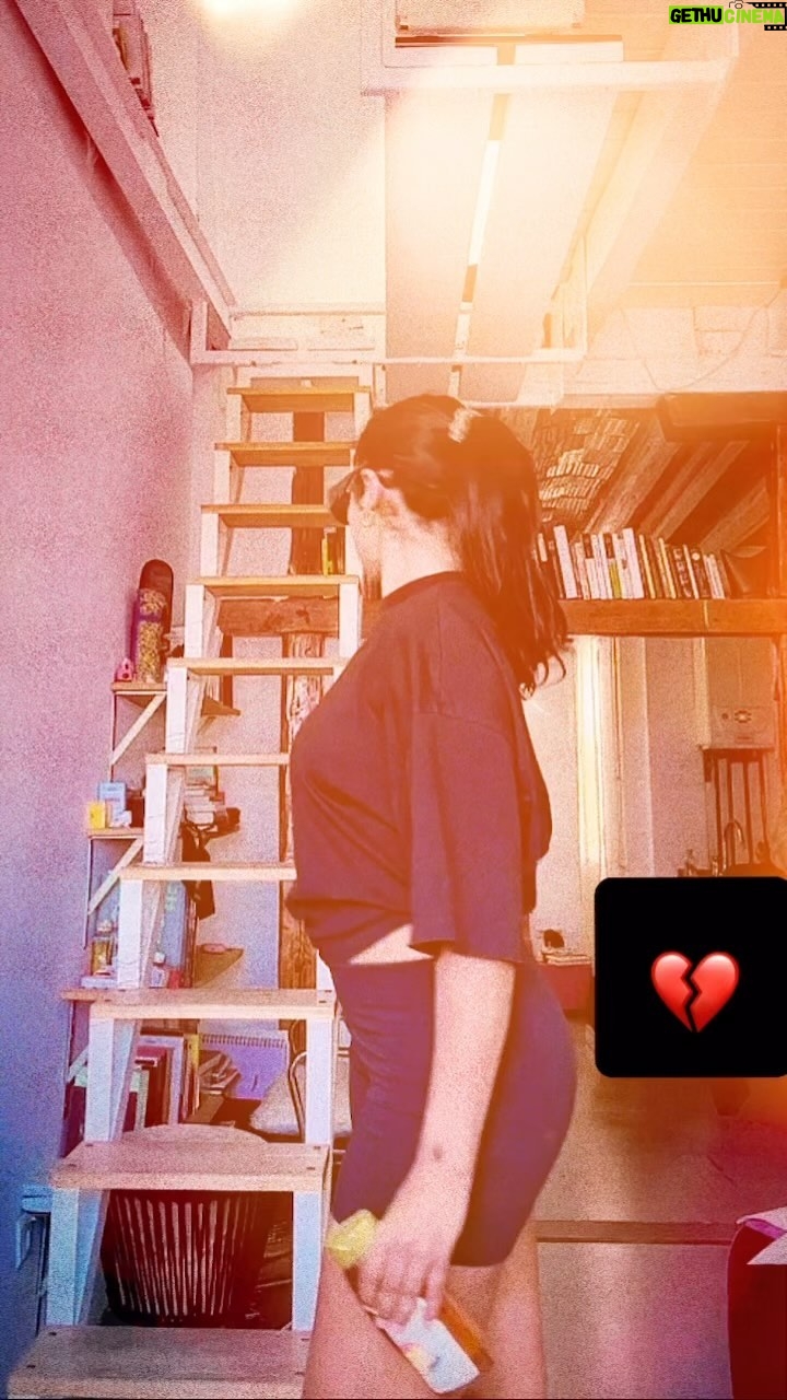 Berta Vázquez Instagram - 🥛 dance with moi