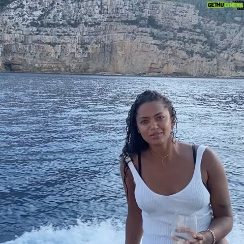 Berta Vázquez Instagram - ☀️ thankyou for this amazing day!!! @nickfalke @markmorn @guillaumeroemaet 🚤 @igor_solar @albertofromibiza @ingunabutane @alessroem @mathieujeukens @ericcastets