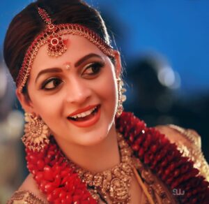 Bhavana Instagram - ♥️♥️♥️Seems like a blink and a lifetime at the same time ♥️♥️♥️ Love you 🫶🏻#WeddingAnniversary #Bhavana #BhavanaNaveen #BhavanaMenon #Mrsjune6