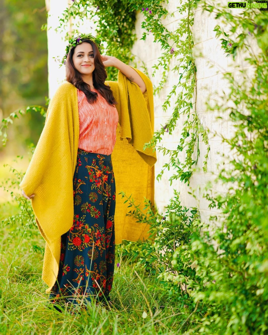 Bhavana Instagram - Nature speaks softly 💚 #Fairy🧚🏻♀️ #Bhavana #BhavanaMenon #Mrsjune6