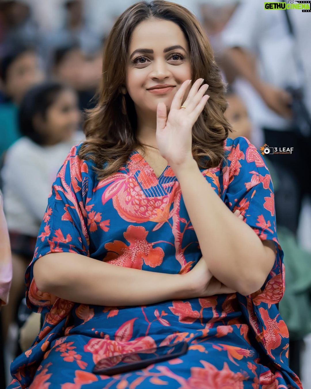 Bhavana Instagram - Just ❤️💙❤️💙 #Bhavana #BhavanaMenon #Mrsjune6