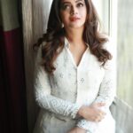 Bhavana Instagram - No colour will ever be brighter for me than White 🤍 Outfit & Styling @sabarinathk_ Photography @pranavraaaj Makeup @renjurenjimar Hair @sudhiar.hairandmakeup Makeup Assistant @surya_ishaan #Bhavana #BhavanaMenon #Mrsjune6