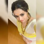 Bhavana Instagram - 🌸🌼🌺🌸🌼🏵️🌺🌸🌼🌺🌸 Wishing you all a very Happy and Prosperous ONAM #HappyOnam #OnamSelfies #Onam2023 #Bhavana #BhavanaMenon #Mrsjune6