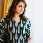 Bhavana Instagram - 🩶🤍🩶🤍 Outfit @jugalbandhi Styling @sabarinathk_ 📸 @pranavraaaj #Bhavana #BhavanaMenon #Mrsjune6