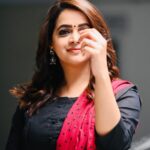 Bhavana Instagram - ♥️🖤HELLO JUNE🖤♥️ Outfit @styled_by_lichiee 📸 @hari_thirumala #Bhavana #BhavanaMenon #Mrsjune6