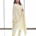 Bhavana Instagram - 🤍🕊️🕊️🤍 EID MUBARAK 🌙 Wish you all a very happy and peaceful Eid !! Outfit and Styling @sabarinathk_ Hair @femy_antony__ Earrings @keyaa_by_kartika Photography @pranavraaaj #Bhavana #BhavanaMenon #Mrsjune6