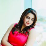 Bhavana Instagram - Pink Is My Love At First Sight 🌷🌸🌷🌸🌷🌸 Outfit & Styling @sabarinathk_ Hair @jeenastudio 📸@pranavraaaj #Bhavana #BhavanaMenon #Mrsjune6