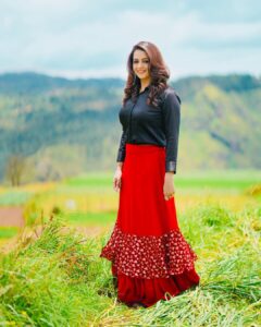 Bhavana Instagram - ♠️♦️♠️♦️ Outfit @rehanabasheerofficial Earrings @pureallure.in 📸 @rohith_ks #Bhavana #BhavanaMenon #Mrsjune6