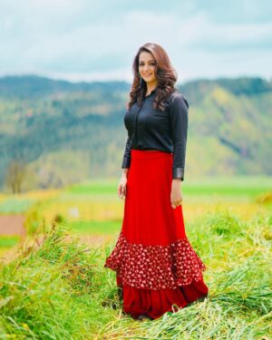 Bhavana Instagram - ♠️♦️♠️♦️
Outfit @rehanabasheerofficial 
Earrings @pureallure.in 
📸 @rohith_ks #Bhavana #BhavanaMenon #Mrsjune6