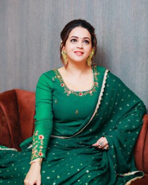 Bhavana Instagram - 💚💚💚
Outfit & Styling @sabarinathk_
Jewellery @meralda.jewels 
Hair @jeenastudio 
📸@pranavraaaj #Bhavana #BhavanaMenon #Mrsjune6