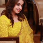 Bhavana Instagram - 🌼🌼🌼 Outfit & Styling @sabarinathk_ Hair @jeenastudio 📸 @pranavraaaj Earrings @seeruscollections #Bhavana #BhavanaMenon #MrsJune6