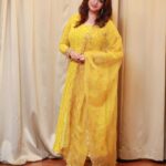 Bhavana Instagram - 🌼🌼🌼 Outfit & Styling @sabarinathk_ Hair @jeenastudio 📸 @pranavraaaj Earrings @seeruscollections #Bhavana #BhavanaMenon #MrsJune6