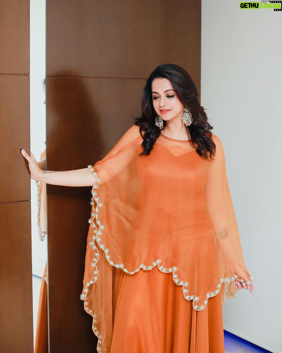 Bhavana Instagram - 🍊🍊🍊 Orange is the happiest color -Frank Sinatra Outfit @rehanabasheerofficial Photography @akshaykumar_photography Earrings @pureallure.in #Bhavana #BhavanaMenon #MrsJune6