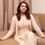 Bhavana Instagram - 💫 Outfit @labelmdesigners Accessories @adorebypriyanka Hair @femy_antony__ styling @sabarinathk_ 📸 @pranavraaaj #Bhavana #BhavanaMenon #Mrsjune6