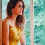 Bhavana Instagram - #BehindTheScenes 🎬 @jagger.antony #ReelsVideo #ReelItFeelIt #ReelsInstagram #Bhavana #BhavanaMenon #Mrsjune6