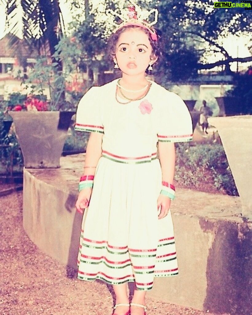Bhavana Instagram - Sometimes I wish I could just rewind back to childhood and press pause ....to be absolutely careless about the world !!! #FlashBackFriday #Bhavana #BhavanaMenon #Mrsjune6 #ChildhoodMemories #SchoolDays
