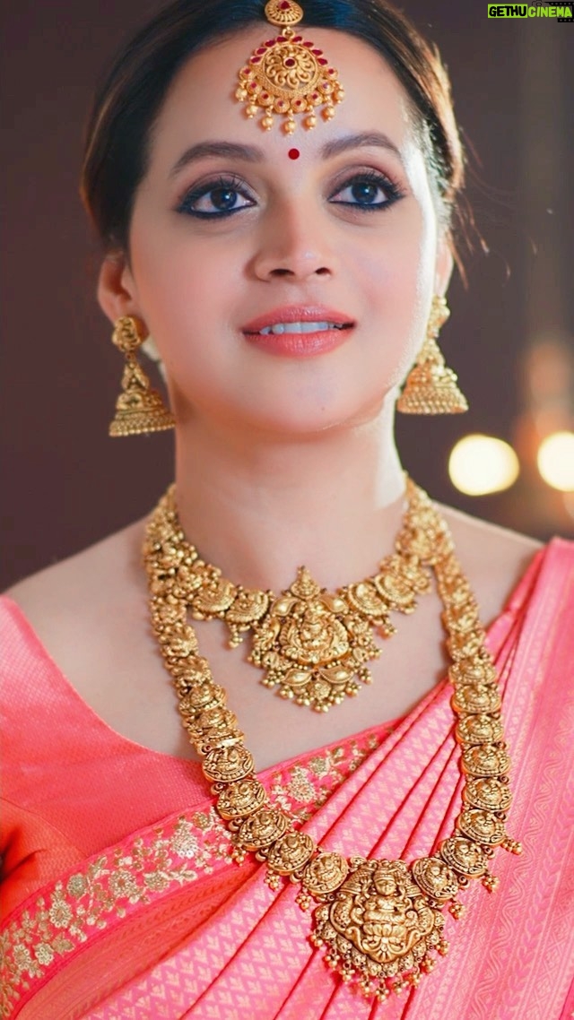 Bhavana - 287.9K Likes - @pazherigoldanddiamonds #ReelsInstagram #ReelItFeelIt #ReelsVideo #Bhavana #Bhavanamenon #Mrsjune6