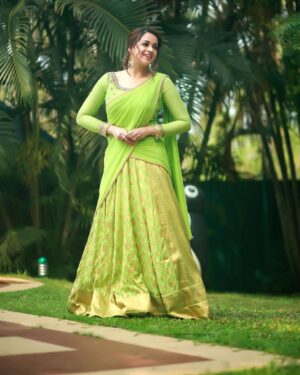 Bhavana Instagram - 🍏🌱 Outfit @sabarinathk_  Earrings @ezerjewellery  Hair @femy_antony__ 📸 @pranavraaaj Makeup by Me 🤪 #Bhavana #BhavanMenon #Mrsjune6
