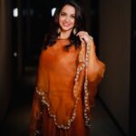 Bhavana Instagram - 🍊🍊🍊 Orange is the happiest color -Frank Sinatra Outfit @rehanabasheerofficial Photography @akshaykumar_photography Earrings @pureallure.in #Bhavana #BhavanaMenon #MrsJune6
