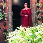Bhavana Instagram - ♥️Tis the season to Sparkle♥️ #ItsBeginningToLookALotLikeChristmas 🎄🎉🎈🎁🎊🔔 Outfit @LabelmDesigners Makeup & Hair @jeenastudio #Bhavana #BhavanaMenon #MrsJune6