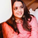 Bhavana Instagram - Today I’m choosing Happiness 💗 Outfit @shemyofficial Photography @pranavraaaj Styling & Accessories @sabarinathk_ Makeup and Hair by Me 🤪 #Bhavana #BhavanaMenon #Mrsjune6