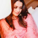 Bhavana Instagram - Today I’m choosing Happiness 💗 Outfit @shemyofficial Photography @pranavraaaj Styling & Accessories @sabarinathk_ Makeup and Hair by Me 🤪 #Bhavana #BhavanaMenon #Mrsjune6