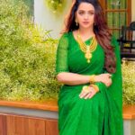Bhavana Instagram - #HappinessIsListening2GoodMusic 💚💚💚 #Bhavana #BhavanaMenon #Mrsjune6