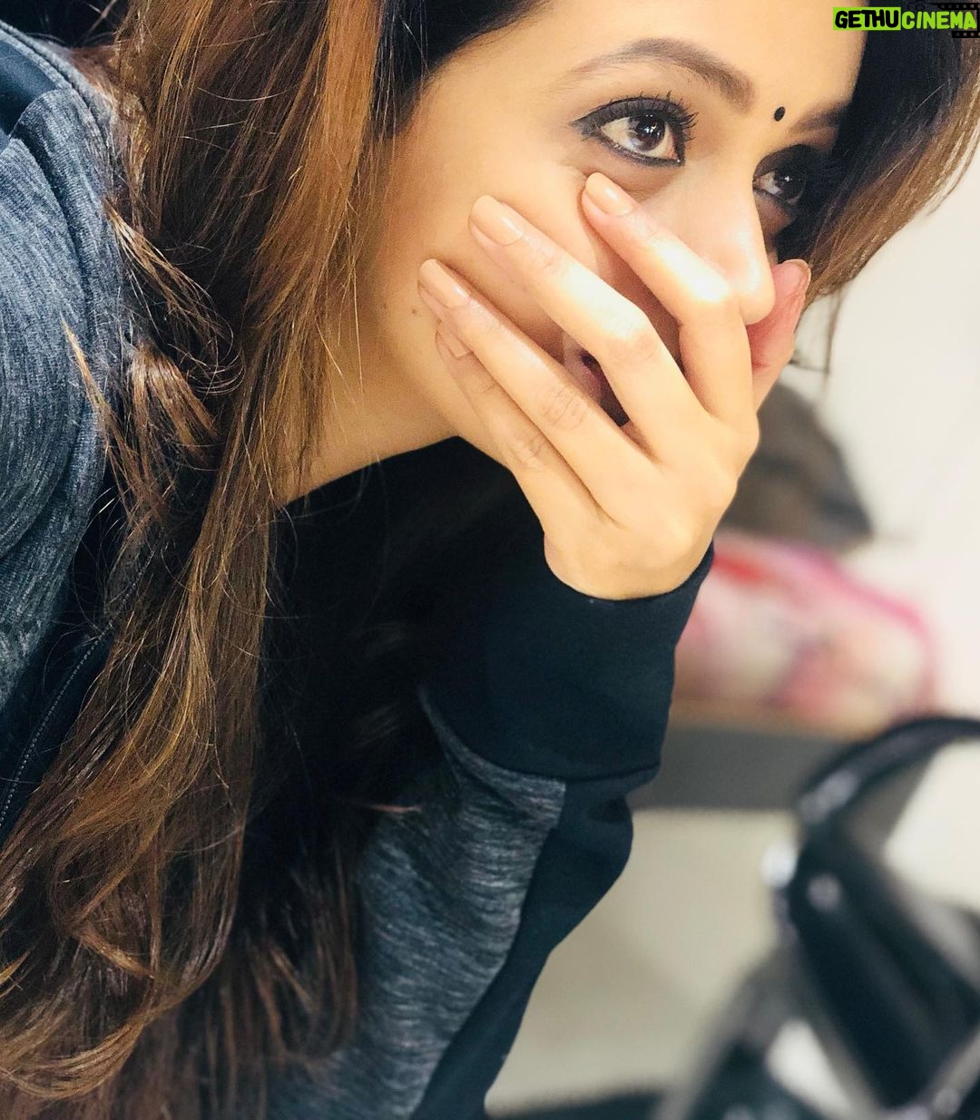 Bhavana Instagram - I wonder what I look like in your eyes 👁 👁 #CaravanLife #Bhavana #BhavanaMenon #Mrsjune6