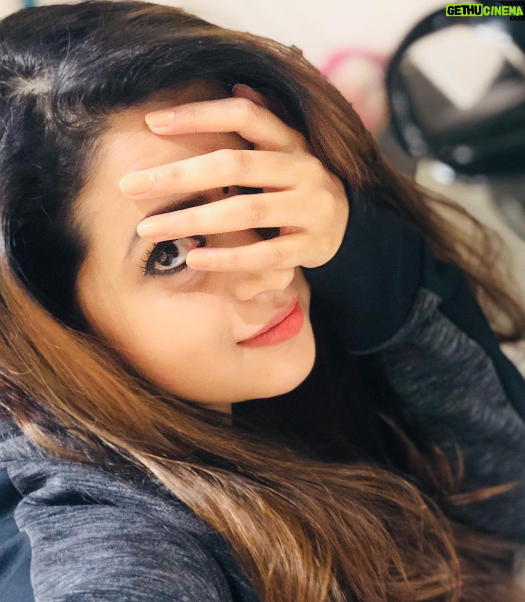 Bhavana Instagram - I wonder what I look like in your eyes 👁 👁 #CaravanLife #Bhavana #BhavanaMenon #Mrsjune6