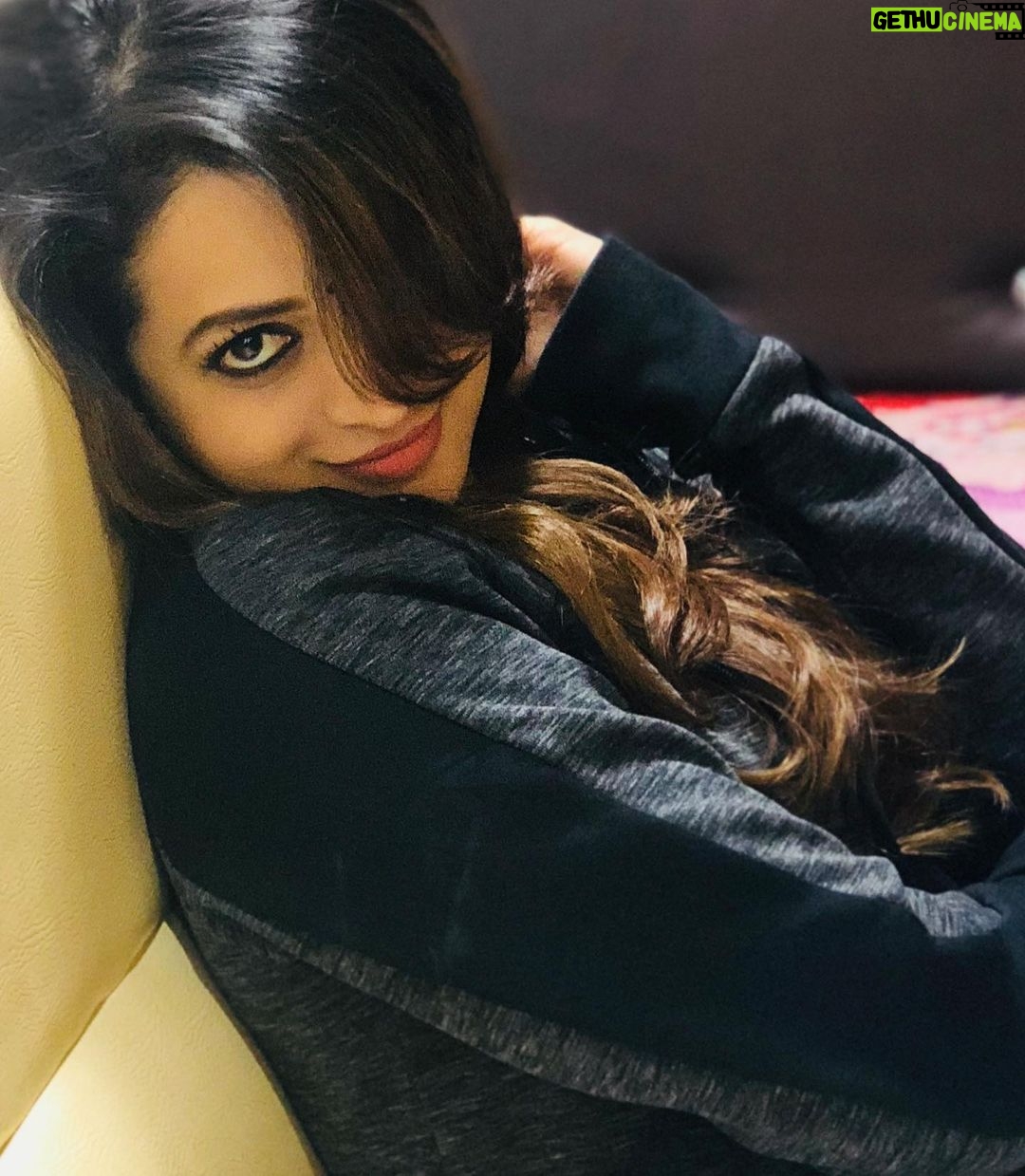 Bhavana Instagram - I wonder what I look like in your eyes 👁 👁 #CaravanLife #Bhavana #BhavanaMenon #Mrsjune6