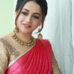 Bhavana Instagram - 🌺🌸🌼🌼🌸🌺 Outfit and Styling @sabarinathk_ Jewelry @sangeetha916gold Makeup & Hair @sijanmakeupartist Photography @pranavraaaj #HappyOnam2022 #Bhavana #BhavanaMenon #Mrsjune6