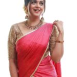 Bhavana Instagram - 🌺🌸🌼🌼🌸🌺 Outfit and Styling @sabarinathk_ Jewelry @sangeetha916gold Makeup & Hair @sijanmakeupartist Photography @pranavraaaj #HappyOnam2022 #Bhavana #BhavanaMenon #Mrsjune6