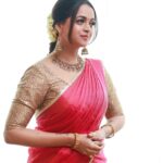Bhavana Instagram - On the Occasion of Onam… I Pray That Your Life Is Filled With Abundance Happiness and Success!! 🌺🌸🌼🪷🌼🌸🌺 Happy Thiruvonam to You & Your Family !! 🏵🏵🏵🏵🏵🏵🏵 Outfit and Styling @sabarinathk_ Jewelry @sangeetha916gold Makeup & Hair @sijanmakeupartist Photography @pranavraaaj #HappyOnam2022 #Bhavana #BhavanaMenon #Mrsjune6