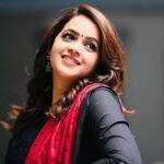 Bhavana Instagram - ♥️🖤HELLO JUNE🖤♥️ Outfit @styled_by_lichiee 📸 @hari_thirumala #Bhavana #BhavanaMenon #Mrsjune6