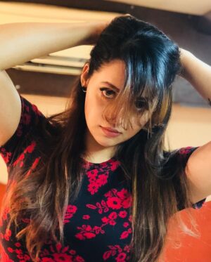 Bhavana Instagram - Happiness is a good hair day 🖤 #Bhavana #BhavanaMenon #MrsJune6