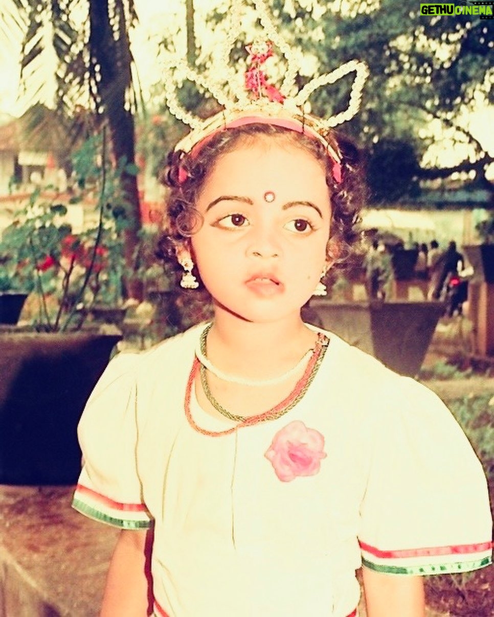 Bhavana Instagram - Sometimes I wish I could just rewind back to childhood and press pause ....to be absolutely careless about the world !!! #FlashBackFriday #Bhavana #BhavanaMenon #Mrsjune6 #ChildhoodMemories #SchoolDays