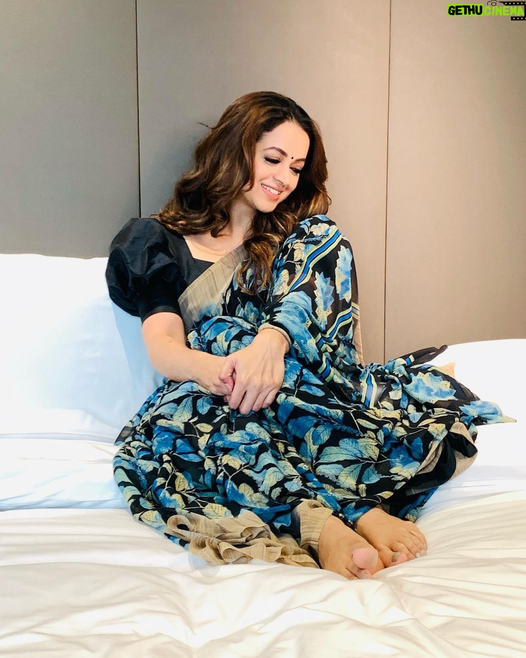 Bhavana Instagram - Because at the end of the day it’s me and my soul that connects without any judgement !!! Outfit & styling : @theitembomb 📷: @sbk_shuhaib Hair : @femy_antony__ PR : @shaneemz #Bhavana #BhavanaMenon #Mrsjune6