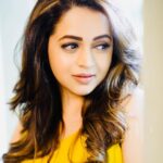 Bhavana Instagram - 🌻🌻🌻 📸 @jagger.antony #Bhavana #BhavanaMenon #MrsJune6