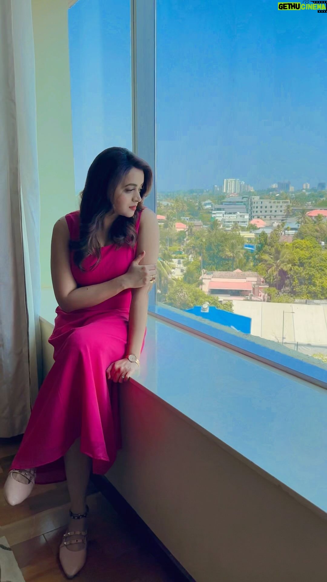 Bhavana Instagram - ππΈπ·#PinkIsMyLoveAtFirstSight #bhavana #bhavanamenon #Mrsjune6
