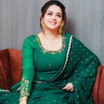 Bhavana Instagram - 💚💚💚 Outfit & Styling @sabarinathk_ Jewellery @meralda.jewels Hair @jeenastudio 📸@pranavraaaj #Bhavana #BhavanaMenon #Mrsjune6