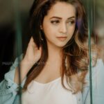 Bhavana Instagram - 🤍💙 Bloom & Grow 💙🤍 📸 @jagger.antony #Bhavana #BhavanaMenon #Mrsjune6